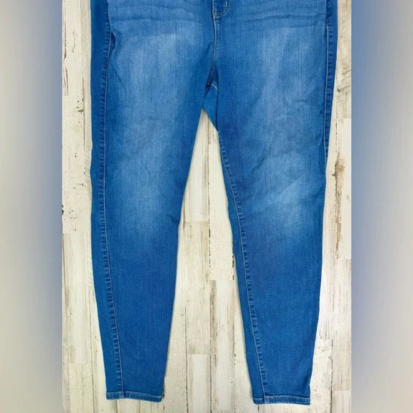 Torrid Jeans Women's Size 22T Blue High-Rise Bombshell Skinny Denim 31" Inseam - Picture 4 of 11
